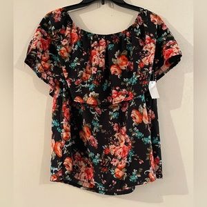 NWT!Rue 21 off the shoulder blouse.